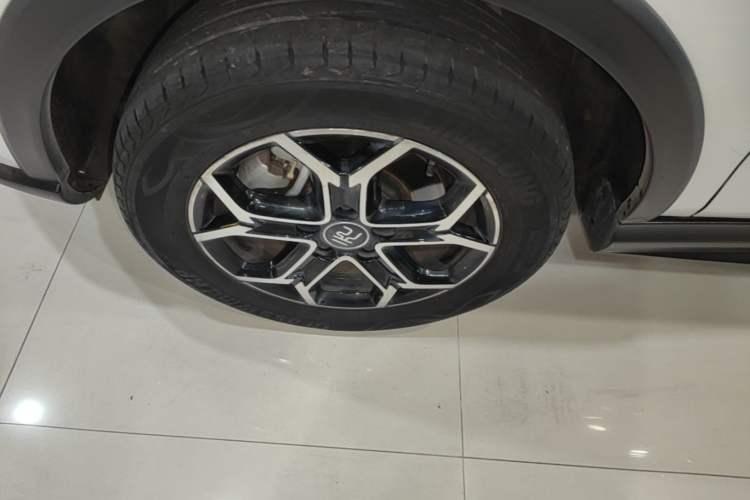 Used BYD Yuan Pro 2021 401 km Luxury Version Left Front Wheel Hub