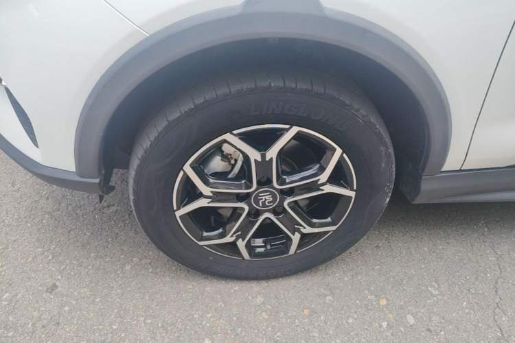 Used BYD Yuan Pro 2021 401 km Deluxe Version Left Front Wheel Hub