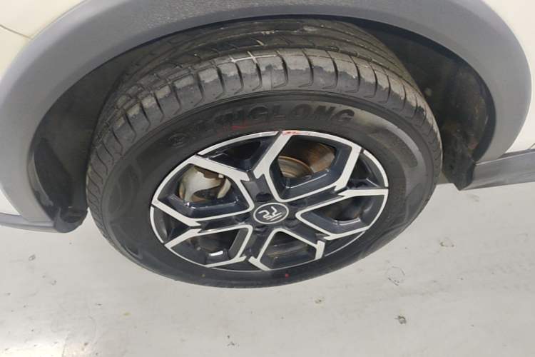 Used BYD Yuan Pro 2021 401 km Deluxe Version Left Front Wheel Hub
