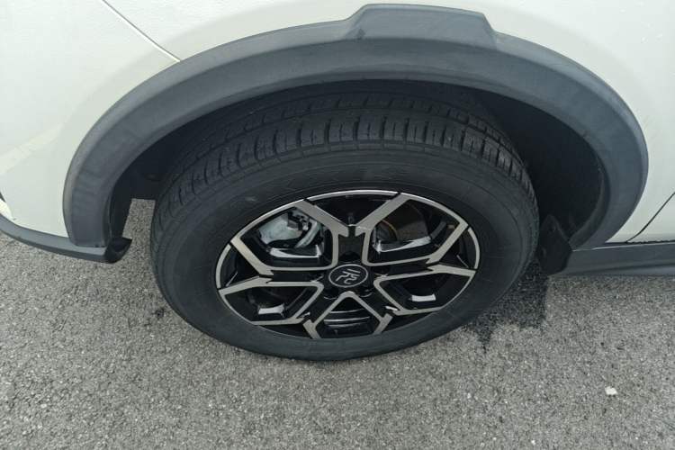 Used BYD Yuan Pro 2021 401 km Deluxe Version Left Front Wheel Hub