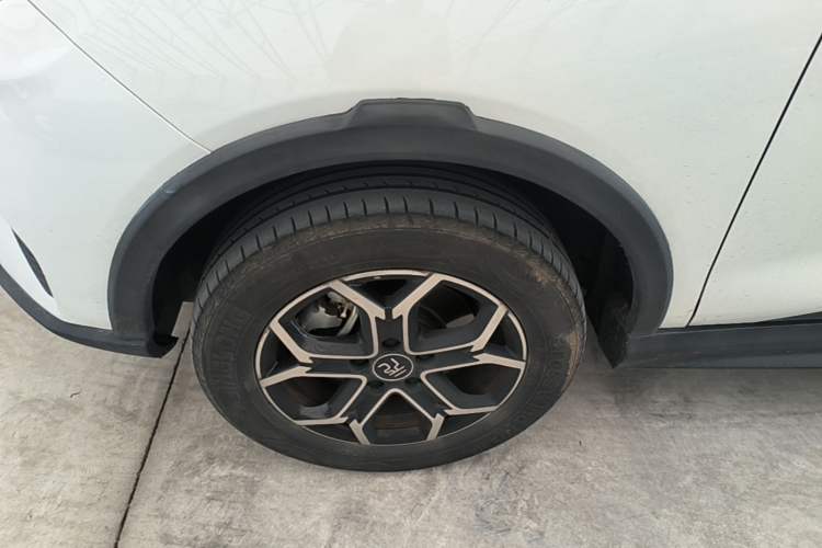 Used BYD Yuan Pro 2021 401 km Deluxe Version Left Front Wheel Hub