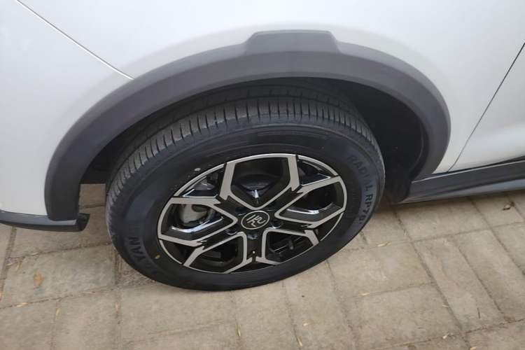 Used BYD Yuan Pro 2021 401 km Luxury Version Left Front Wheel Hub