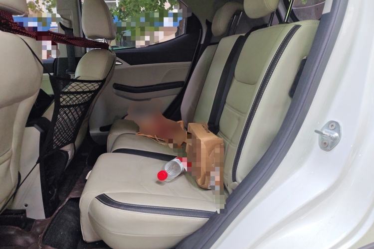 Used BYD Yuan Pro 2021 "Love for a Lifetime" Edition Left Rear Seat