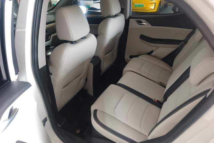 Used BYD Yuan Pro 2021 401 km Deluxe Version Left Rear Seat