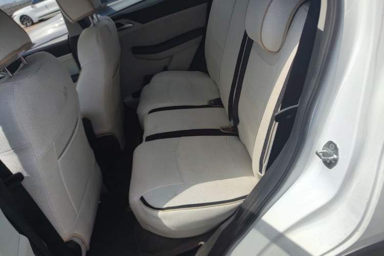 Used BYD Yuan Pro 2021 401 km Deluxe Version Left Rear Seat