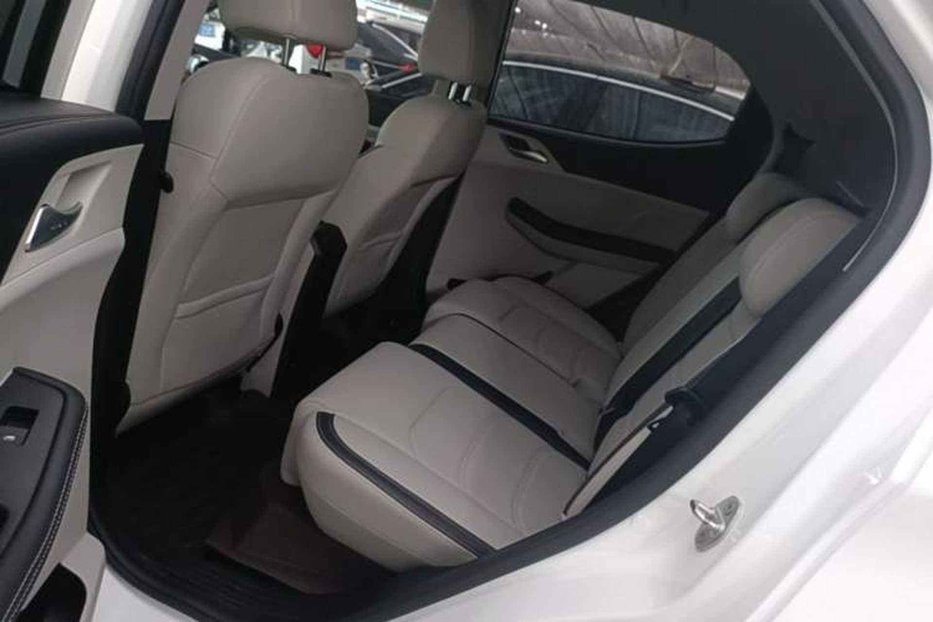 Used BYD Yuan Pro 2021 401 km Luxury Version Left Rear Seat