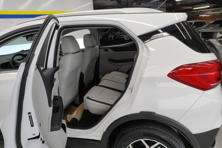 Used BYD Yuan Pro 2021 401 km Deluxe Version Left Rear Seat