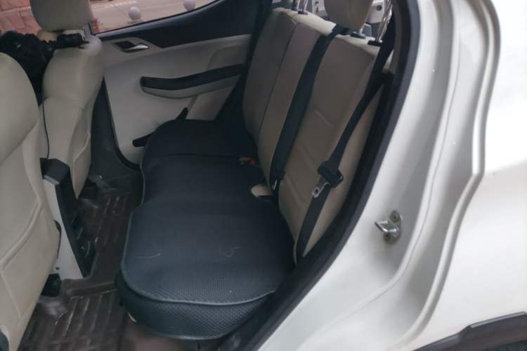 Used BYD Yuan Pro 2021 401 km Luxury Version Left Rear Seat