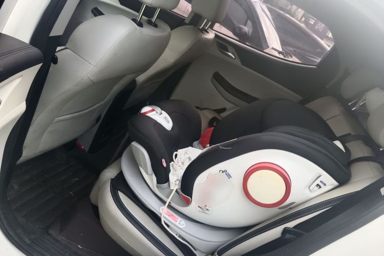 Used BYD Yuan Pro 2021 401 km Luxury Version Left Rear Seat