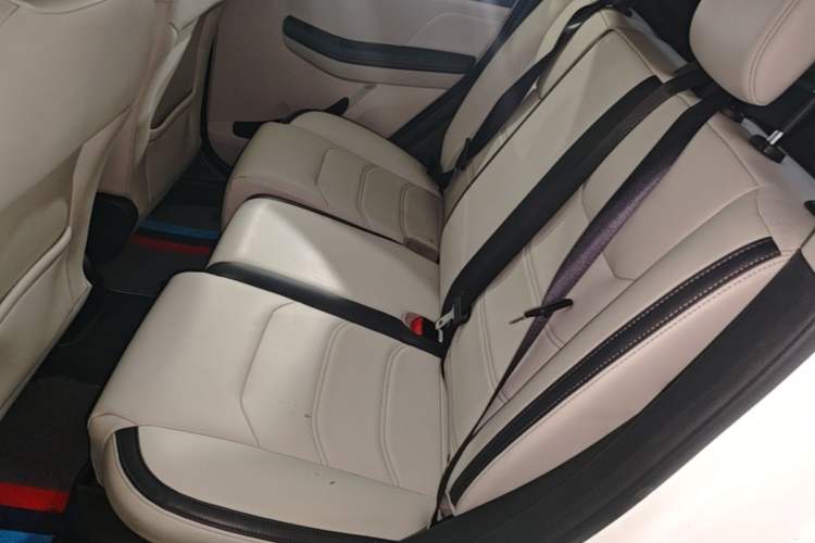 Used BYD Yuan Pro 2021 401 km Luxury Version Left Rear Seat