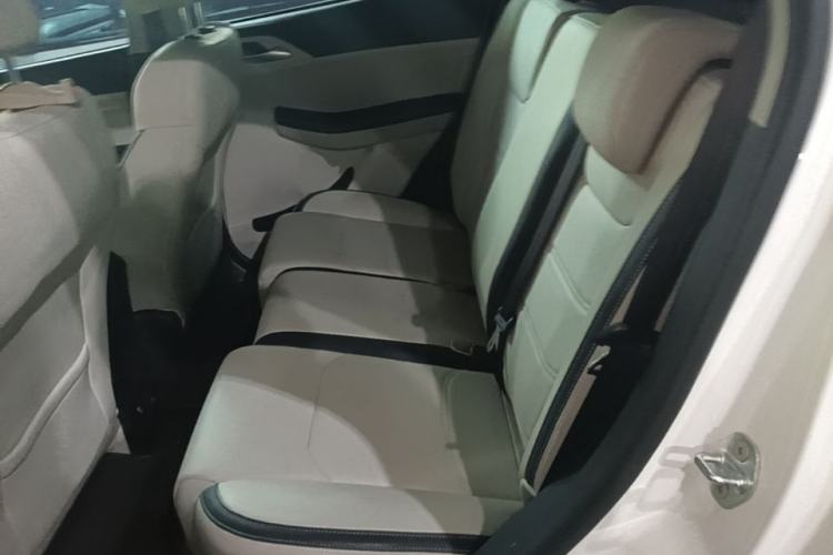 Used BYD Yuan Pro 2021 401 km Luxury Version Left Rear Seat