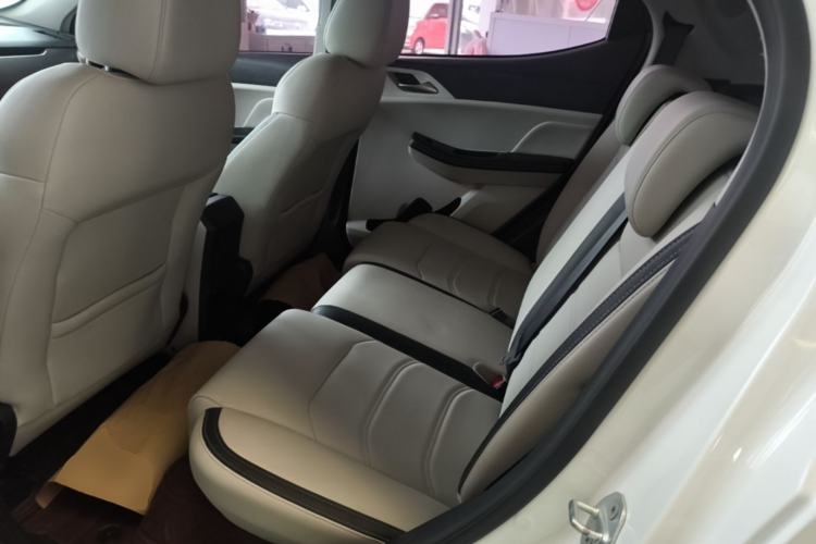Used BYD Yuan Pro 2021 401 km Luxury Version Left Rear Seat