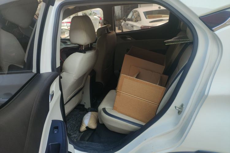 Used BYD Yuan Pro 2021 401 km Luxury Version Left Rear Seat
