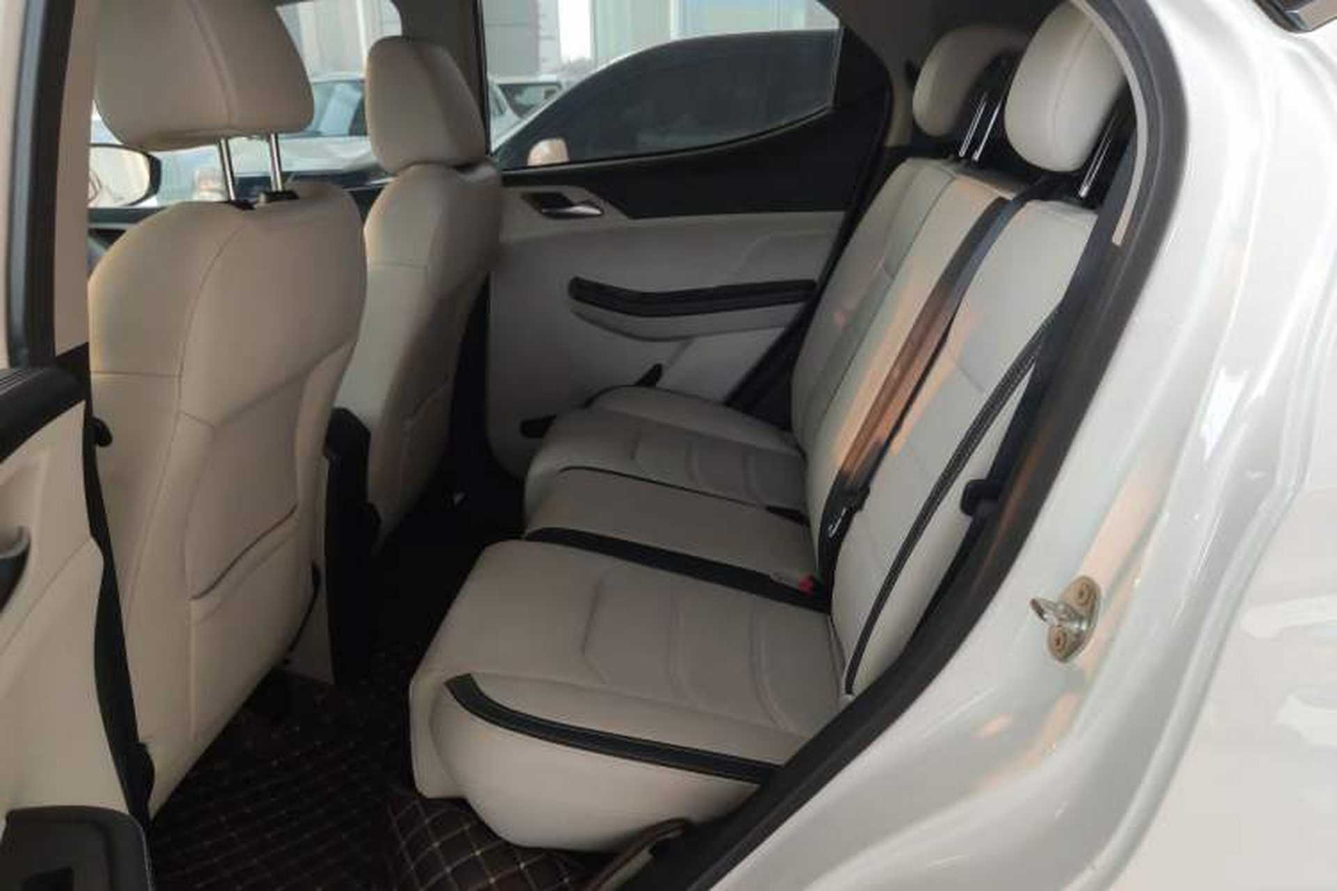 Used BYD Yuan Pro 2021 401 km Luxury Version Left Rear Seat