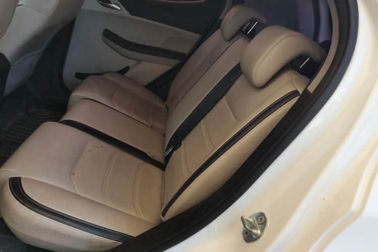 Used BYD Yuan Pro 2021 401 km Deluxe Version Left Rear Seat