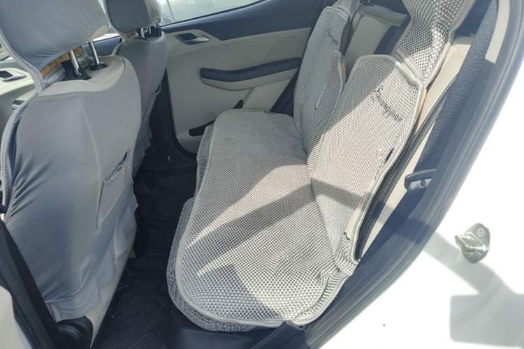 Used BYD Yuan Pro 2021 401 km Luxury Version Left Rear Seat