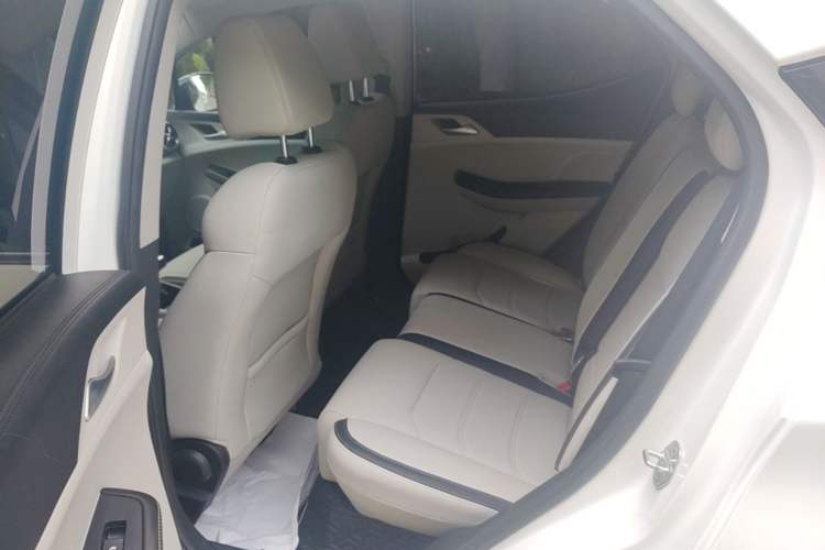 Used BYD Yuan Pro 2021 401 km Deluxe Version Left Rear Seat