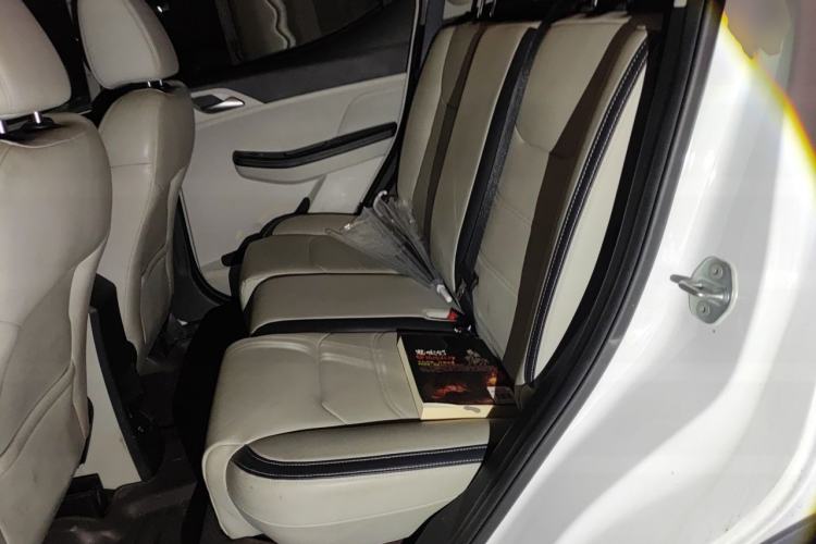 Used BYD Yuan Pro 2021 401 km Luxury Version Left Rear Seat