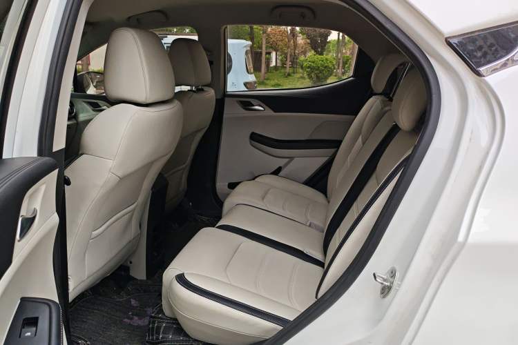 Used BYD Yuan Pro 2021 401 km Luxury Version Left Rear Seat