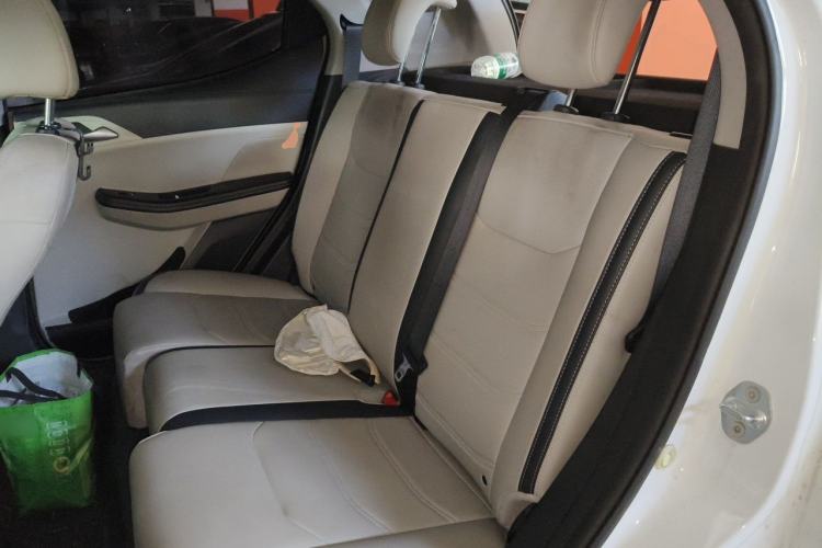Used BYD Yuan Pro 2021 401 km Luxury Version Left Rear Seat
