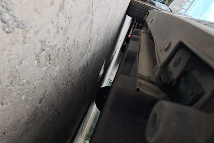 Used BYD Yuan Pro 2021 401 km Luxury Version Left Side Sill
