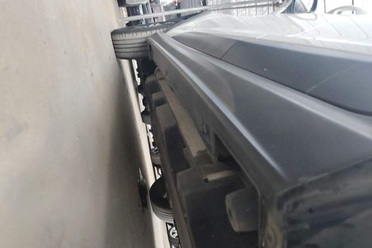 Used BYD Yuan Pro 2021 401 km Deluxe Version Left Side Sill