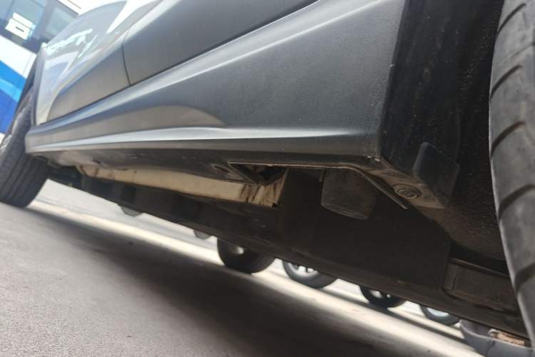 Used BYD Yuan Pro 2021 401 km Deluxe Version Left Side Sill