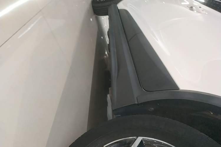 Used BYD Yuan Pro 2021 401 km Deluxe Version Left Side Sill