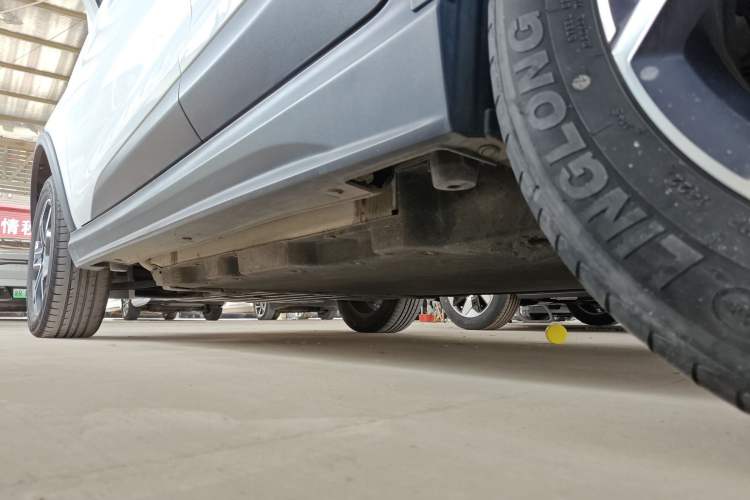 Used BYD Yuan Pro 2021 401 km Deluxe Version Left Side Sill