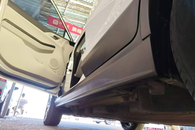 Used BYD Yuan Pro 2021 401 km Deluxe Version Left Side Sill
