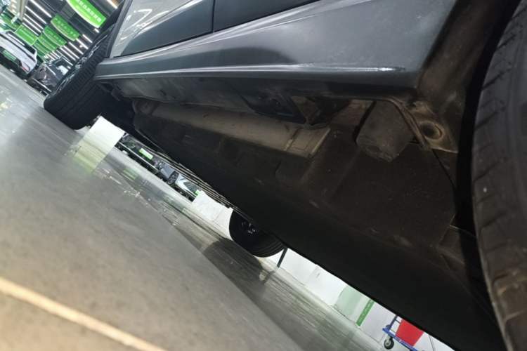 Used BYD Yuan Pro 2021 401 km Deluxe Version Left Side Sill