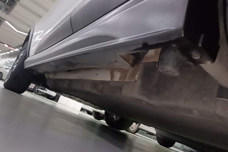 Used BYD Yuan Pro 2021 401 km Deluxe Version Left Side Sill