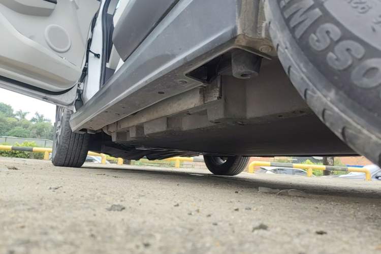 Used BYD Yuan Pro 2021 401 km Luxury Version Left Side Sill
