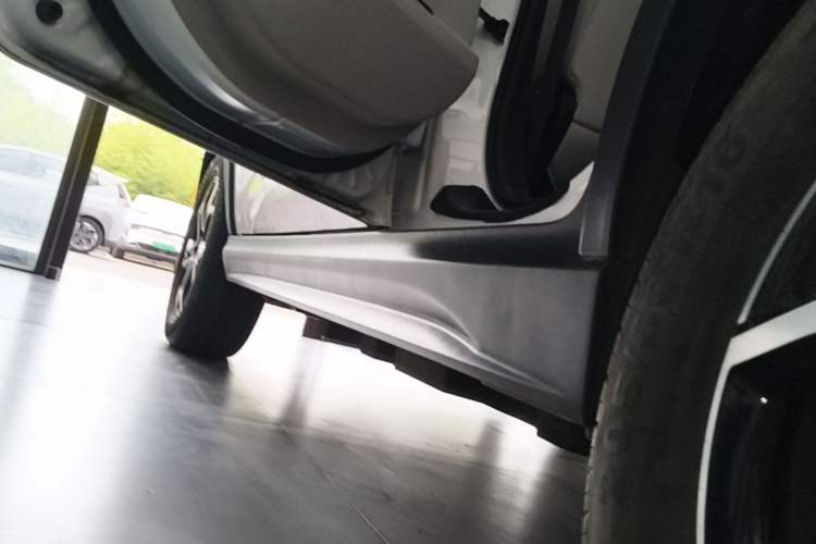 Used BYD Yuan Pro 2021 401 km Luxury Version Left Side Sill