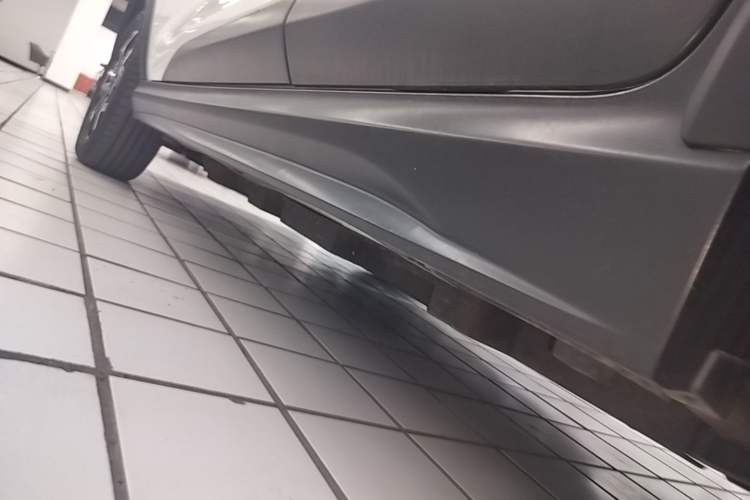 Used BYD Yuan Pro 2021 401 km Deluxe Version Left Side Sill