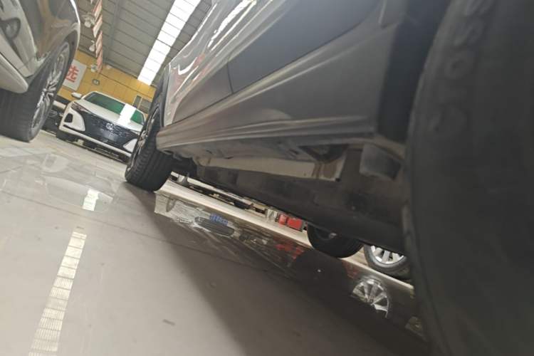 Used BYD Yuan Pro 2021 401 km Deluxe Version Left Side Sill