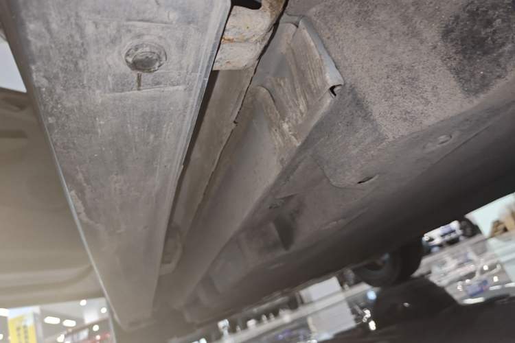 Used BYD Yuan Pro 2021 "Love for a Lifetime" Edition Left Side Sill