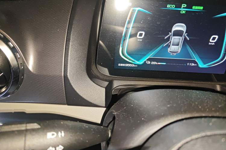 Used BYD Yuan Pro 2021 401 km Luxury Version Odometer Close Up