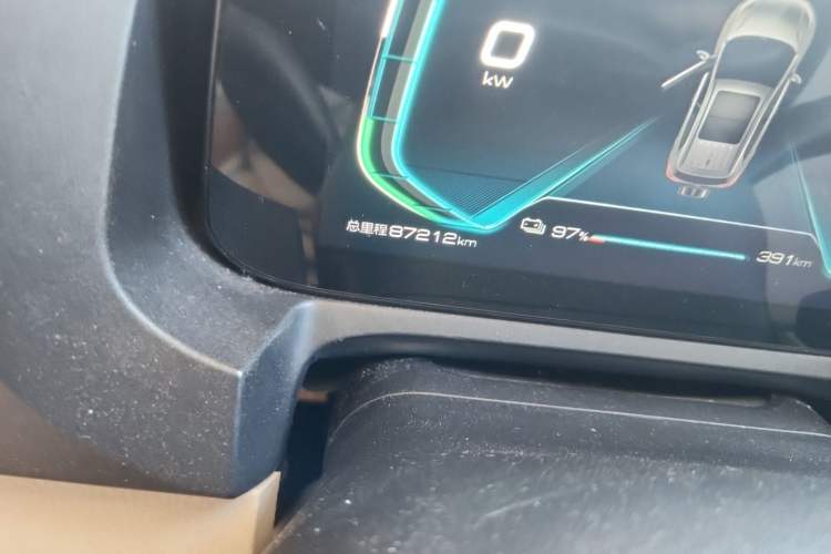 Used BYD Yuan Pro 2021 401 km Deluxe Version Odometer Close Up