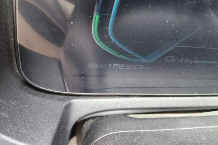 Used BYD Yuan Pro 2021 401 km Luxury Version Odometer Close Up
