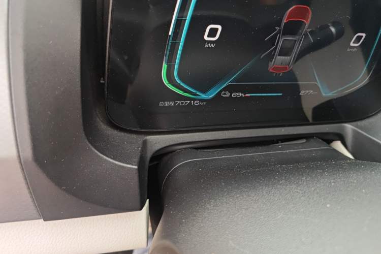 Used BYD Yuan Pro 2021 401 km Deluxe Version Odometer Close Up