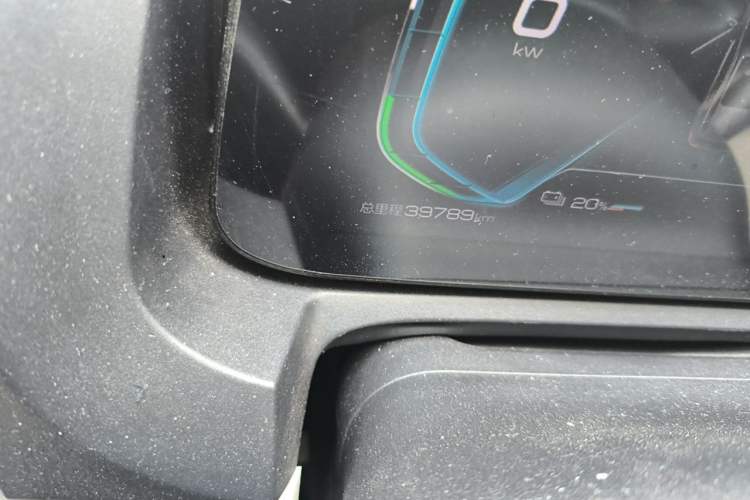 Used BYD Yuan Pro 2021 401 km Deluxe Version Odometer Close Up