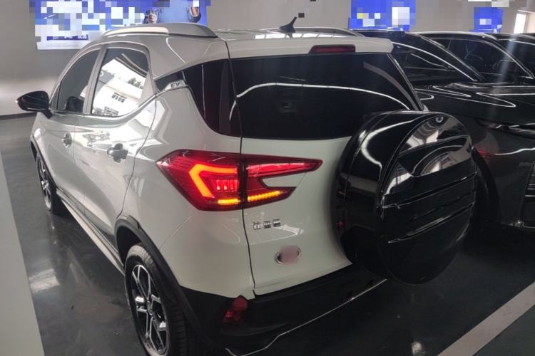 Used BYD Yuan Pro 2021 401 km Deluxe Version Rear Left 45 Deg