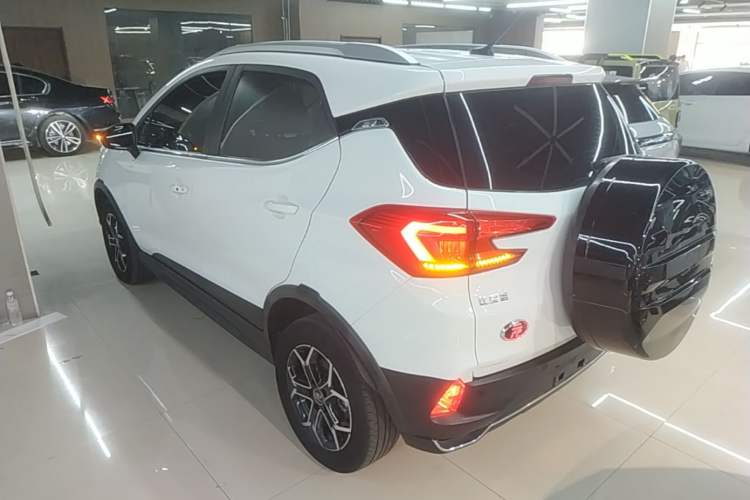 Used BYD Yuan Pro 2021 401 km Deluxe Version Rear Left 45 Deg