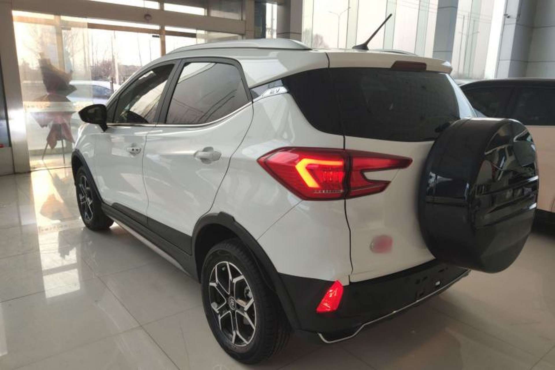 Used BYD Yuan Pro 2021 401 km Luxury Version Rear Left 45 Deg
