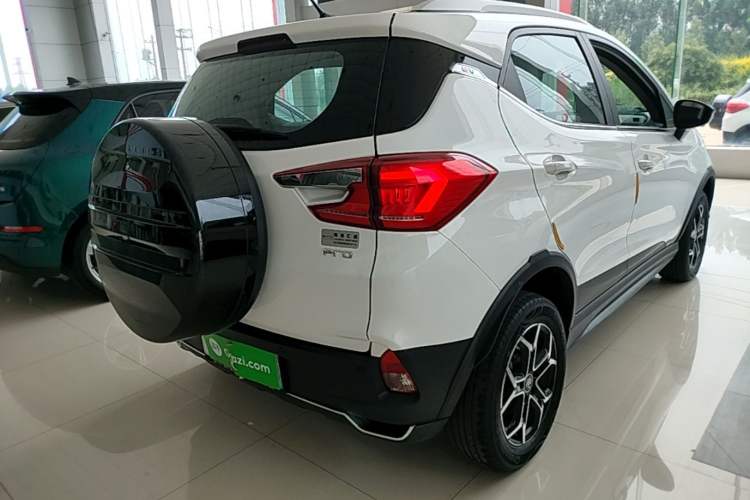 Used BYD Yuan Pro 2021 401 km Deluxe Version Rear Right 45 Deg