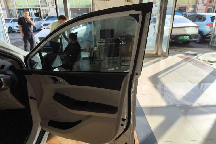 Used BYD Yuan Pro 2021 401 km Deluxe Version Right Front Door Interior