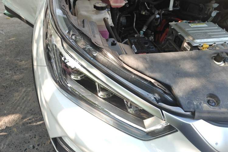 Used BYD Yuan Pro 2021 401 km Luxury Version Right Front Headlight