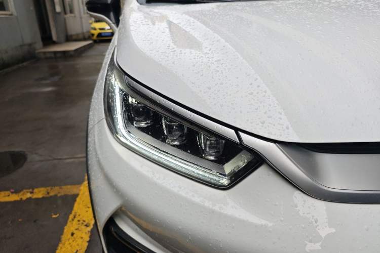 Used BYD Yuan Pro 2021 401 km Deluxe Version Right Front Headlight
