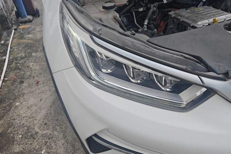 Used BYD Yuan Pro 2021 401 km Luxury Version Right Front Headlight